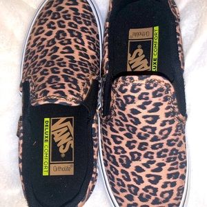 Leopard Vans Asher Slip On Sneaked
